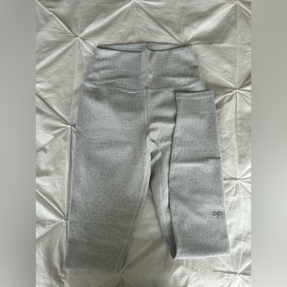 ALO Yoga leopard print yoga pants